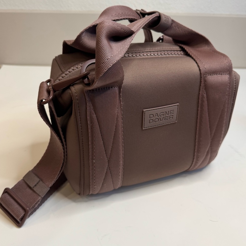 Dagne Dover Landon neoprene shoulder bag purse